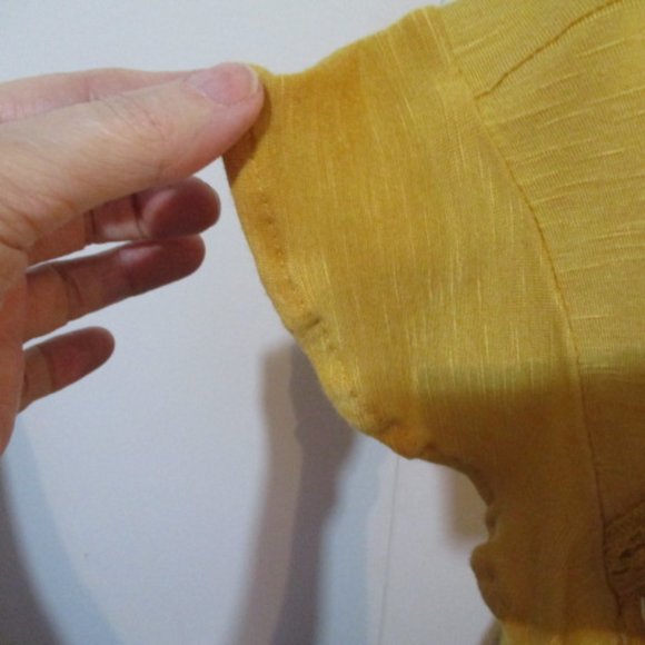 Yellow/Gold Empire Top with billowy sleaves - Picture 6 of 8